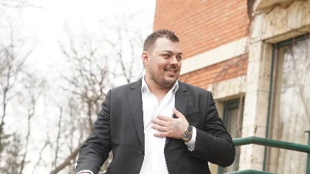 Sloba Vasić uradio jednu stvar u sobi klinke Laza Lazarević: Pevač doživeo što ni jedan pacijent nije!