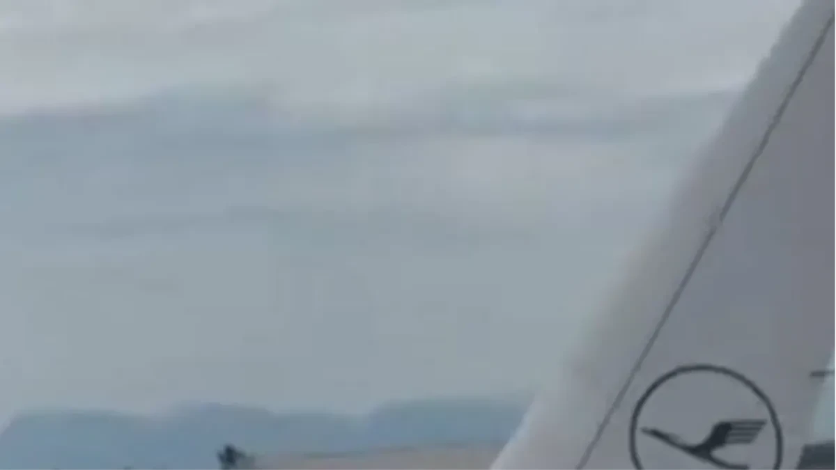 Evropa na nogama zbog drona: Hitno zatvoren prometni aerodrom (VIDEO)