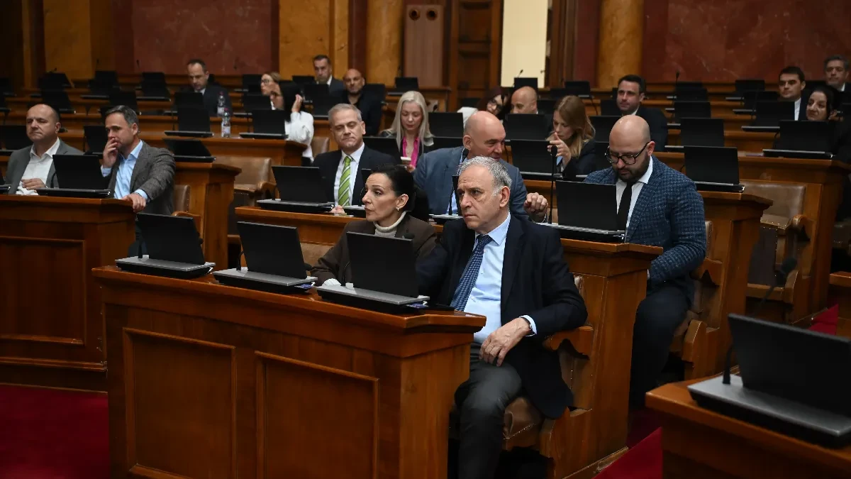 Kakav šamar za opoziciju: Više ljudi okupi Magla bend nego vi!