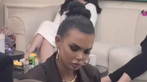 Isplivao snimak Anite Stanojlović iz hotela sa razgolićenim muškarcima! (VIDEO)