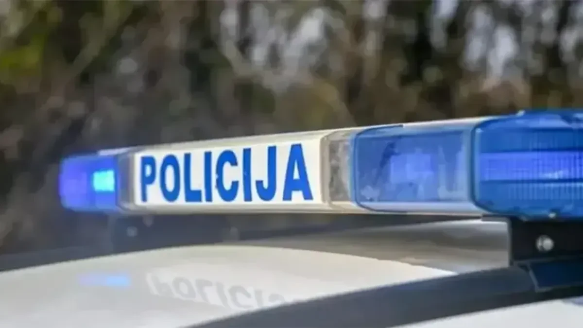 Posle svađe u školi usledio krvavi obračun! Učenik sekirom napao vršnjaka