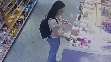 O kakvoj vladavini prava oni govore? Poznata blokaderka uhvaćena u krađi u marketu! (FOTO/VIDEO)
