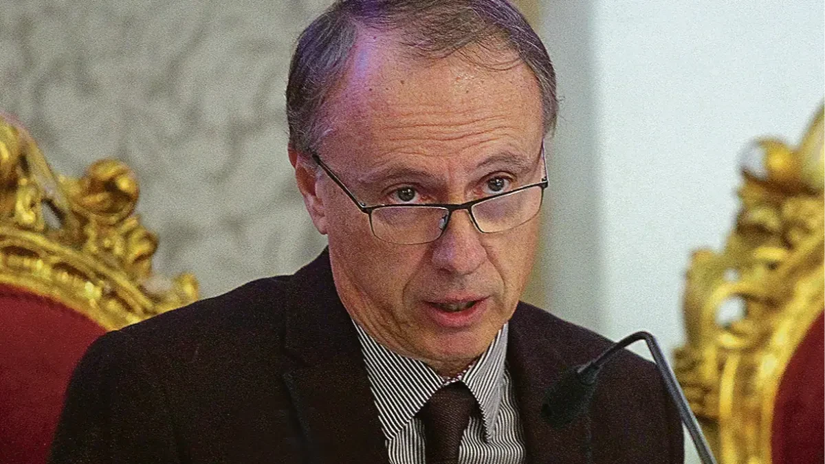 Medicinski fakultet žestoko udario na Đokića: „Svesno obmanjuje javnost i ruši autonomiju fakulteta“