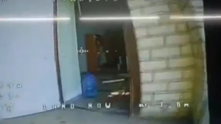 Smrtonosno oružje skriveno u pravoslavnoj crkvi: Vojnici u parohiji, kontrolni centar među ikonama (VIDEO)