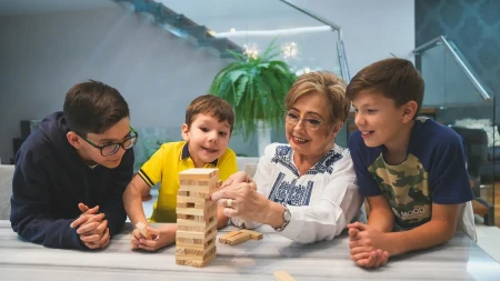 Kako se menja žena kada postane baka: Nova uloga o kojoj se premalo govori