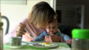Malo je falilo da majku izbacim iz kuće! Kad sam video šta je uradila bebi, krv mi je proključala!