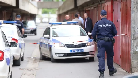 Horor u Rakovici: Tinejdžer izboden nožem usred bela dana!