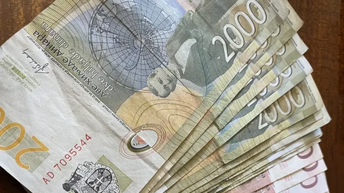 Dinar zakucan, evro ni da mrdne: NBS otkrila najnovije brojke