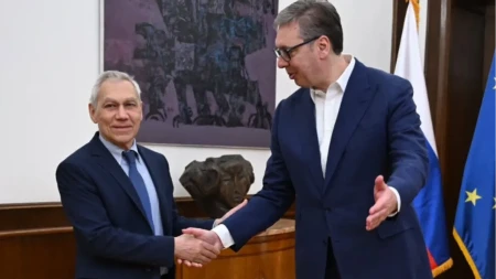 Vučić predao Bocan-Harčenku pismo za Putina! Predsednik čestitao Dan pobede: "Večni simbol nepokornosti i herojstva naših naroda" (FOTO)
