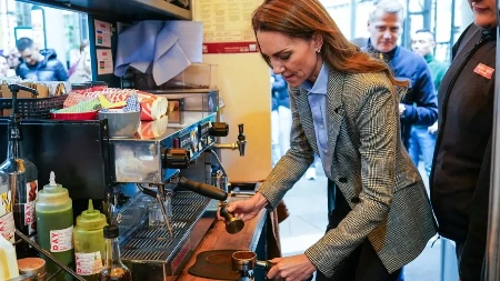 Od konobarice do princeze: Šokantna istina o prošlosti Kejt Midlton