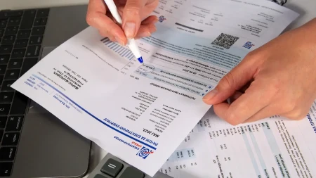 Penzionerima 1.000 dinara manji računi: Evo ko sve ima pravo na olakšice za struju i gas u Srbiji