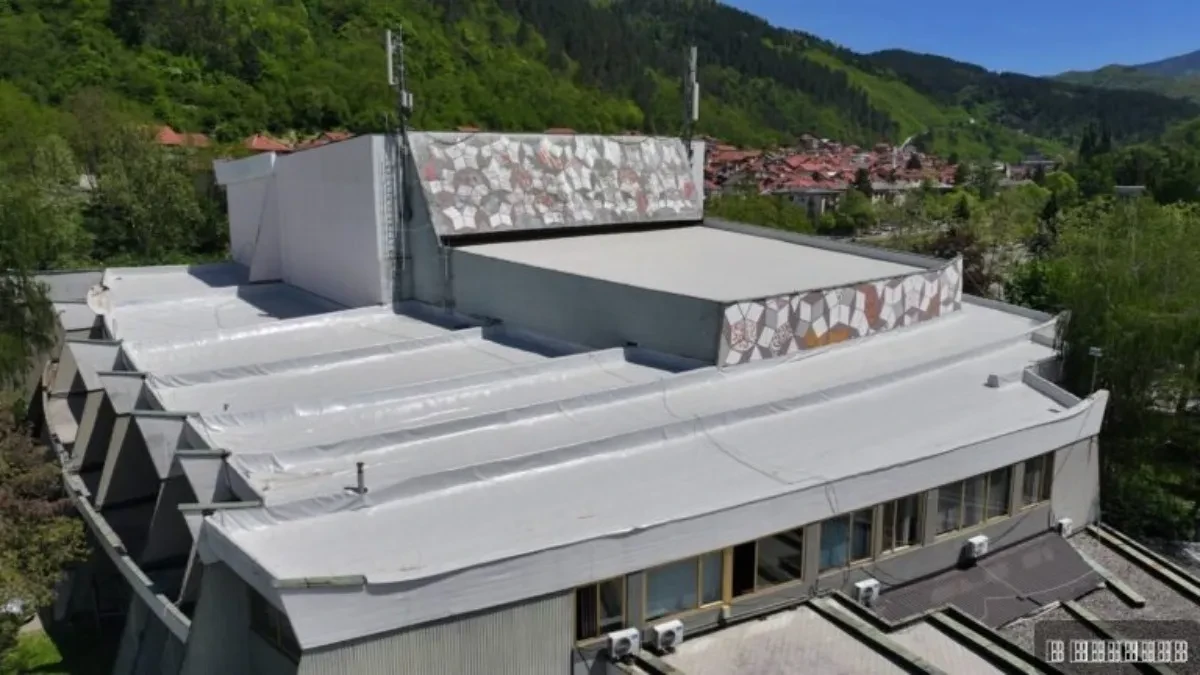 Prvi put posle pola veka: Dom kulture u Prijepolju dobio novi krov, čuva se i legat neprocenjive vrednosti