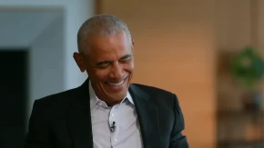 Tramp najavljuje NLO dosijee, Obama poručuje: „Neko bi već napravio selfi sa alienom!“