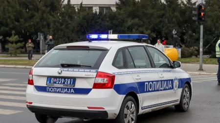 Starac dete (12) odveo u hostel! Pobegao kada je usledio poziv 