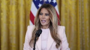 Melanija odala počast majkama vojnika: Podsetila na poginule u operaciji "Epski bes"