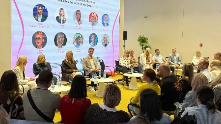 Počela konferencija "Nijedna mama nije sama"