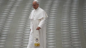 Papa Lav pozvao banku: Službenica mu spustila slušalicu