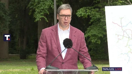 "Imao sam važne razgovore sa evropskim liderima, svi su zabrinuti" Vučić: Evropa ne može da izdrži utakmicu