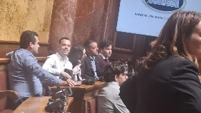 Udarno! Blokaderi u Skupštini Srbije, Petar Živković se kao lider pojavio na javnom slušanju