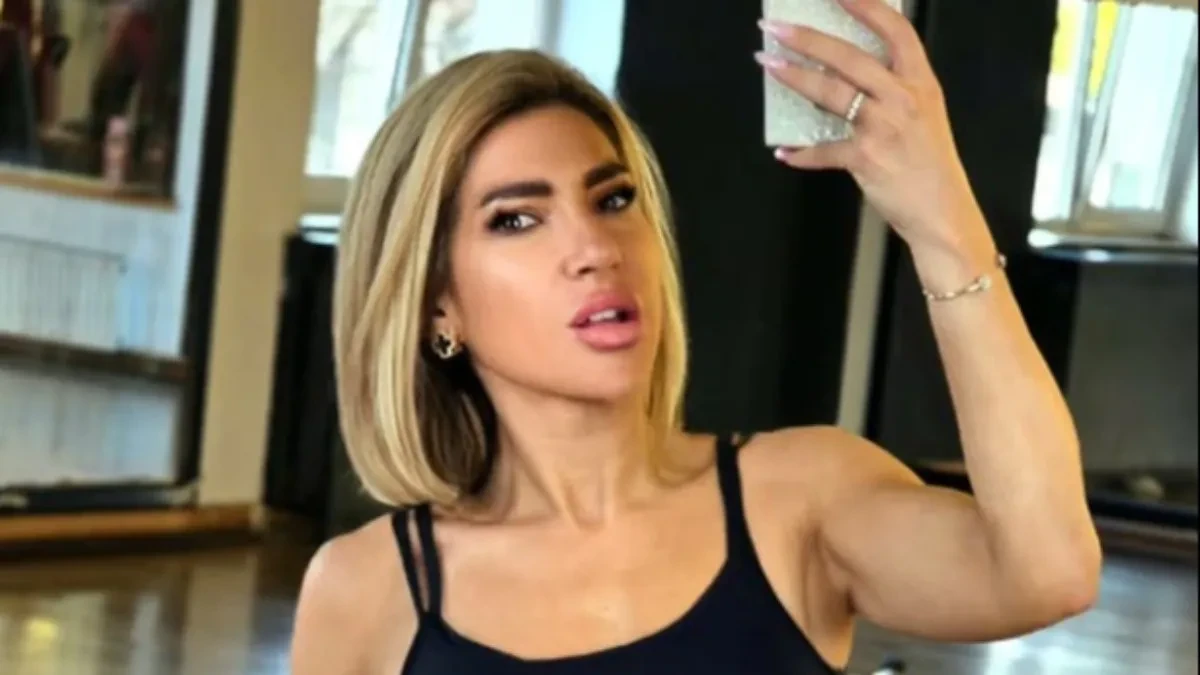 "Ako imam nešto lepo..." Jovana Jeremić u krupnom planu pokazala ovaj deo tela i šokirala javnost (FOTO)