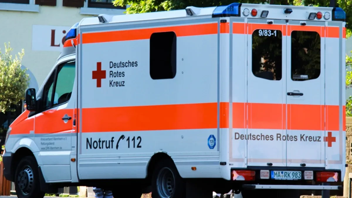 Tragedija kakva se ne pamti: Desetogodišnji dečak slučajno pregazio majku kombijem