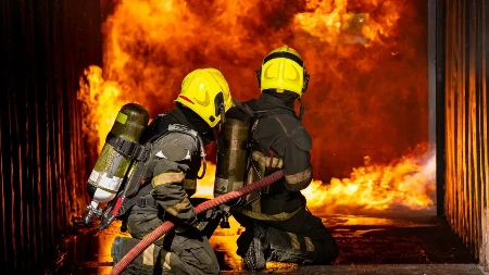 Veliki požar u Svrljigu: Vatra guta fabriku nameštaja