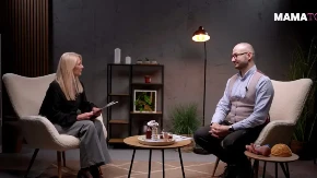 Krivi vrat kod bebe, kako to sprečiti: Dr Radović za Mame