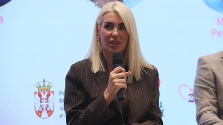 Rekli su da neće dugo živeti: Olivera Jovović o sinu sa spinalnom mišićnom atrofijom na konferenciji „Nijedna mama nije sama“
