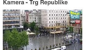 Marinika i Đilas "kidaju" na trgu! Mogli samo da broje pločice jer ljudi bilo nije (FOTO/VIDEO)