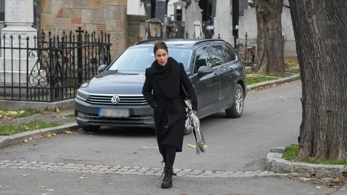 "Vračala mi je da mi bude loše" Pevačica uznemirila javnost tvrdnjama: "Nosila je moje slike na groblje"
