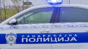 Žestok sudar u Lukovu: Slupala se dva automobila i dva šlepera, tragovi krvi po putu