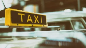 Vožnja taksijem naplaćena čak 2.500 evra - turisti danima nisu znali da su prevareni u Parizu