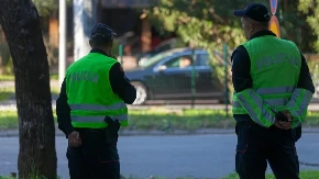 Srbin i trojica Nemaca napravili haos u Ulcinju: Policija odmah reagovala, evo zbog čega su momentalno sankcionisani (FOTO)