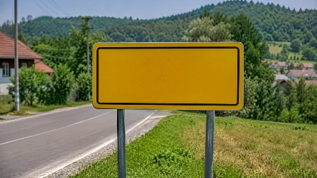 Svi se smeju imenu ovog sela, a kada čuju njegovu priču ostanu bez reči: Krije vekove istorije i neobične tajne!
