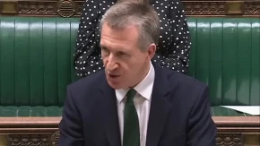 Učestvovao je u vojnim operacijama na Kosovu 1999. godine kada je njegov general odbio da napadne Ruse! Evo ko je novi ministar odbrane Velike Britanije