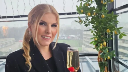 Porede je sa Melanijom, a sada šokirala priznanjem o operacijama: Anči Dabetić otkrila šta je sve radila na sebi (FOTO)