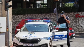 Eksplozija u Zagrebu, ima povređenih: Fast fud se razleteo po ulici, krov je završio na železničkoj stanici!