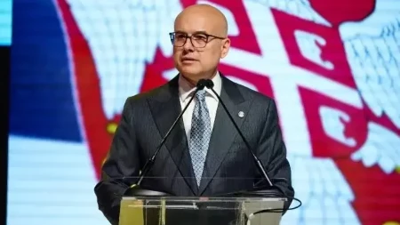 "Nema igranja oko Vojvodine" Miloš Vučević na narodnom skupu u Savinom Selu koje su blokaderi targetirali: Naš izbor je jasan - ujedinjena Srbija! (FOTO)