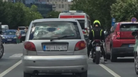 Zgubidani ponovo terorišu grad! Blokirali kola Hitne pomoći u Novom Sadu (VIDEO)