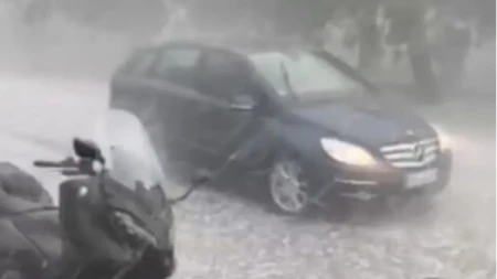 Apokaliptični prizori iz Srbije! Grad tuče na sve strane: Hitno naređenje nadležnih organa!
