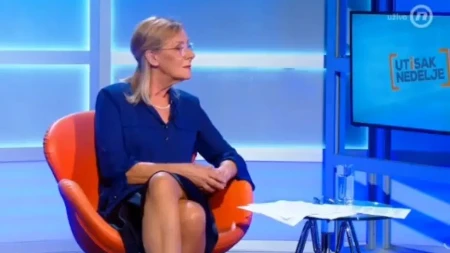 "Kako da vas podržim ako ne znam ko je na listi i šta je program" Olja Bećković postavila pitanje zbog kog tuku novinare
