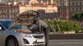 Auto vam stane na putu do mora? Pogledajte cene servisa i šlep službe u Grčkoj