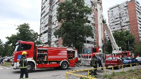 Izgoreo tržni centar na Novom Beogradu: Nesrećni ljudi u suzama poručuju: „Sve nam je otišlo u pepeo!“
