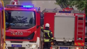 Veliki požar u tržnom centru "Enjub" na Novom Beogradu (VIDEO)