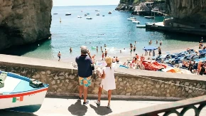 Prvi talas turista je krenuo - razlike u cenama u Grčkoj, Hrvatskoj i Crnoj Gori su velike