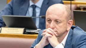 Knežević razvalio "Vijesti" i Ivanovića: Pokojni Vešović ga je nazvao govečetom, sad može samo da riče