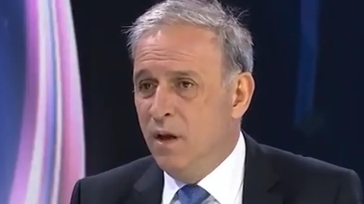 Iznervirao se Ponoš posle prozivki za čerupanje sa Jakšićem! Zakmečao na lajni