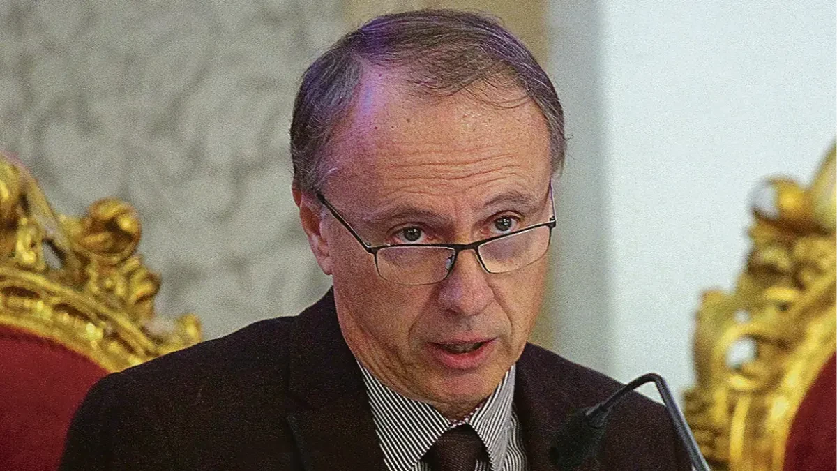 "Poslali ga da se peru zbog napada na Pojas Presvete Bogorodice" - Evo zašto je Đokić osvanuo u Hilandaru