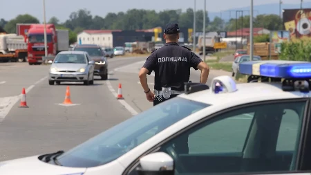 Horor vožnja beogradskog taksite! Tukli ga, terali ka Vranju, pa mu oteli pazar i dokumenta