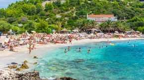 "Plaže su vam prazne s razlogom" Polemika izazvala buru, žestoko udarili na Hrvate (VIDEO)